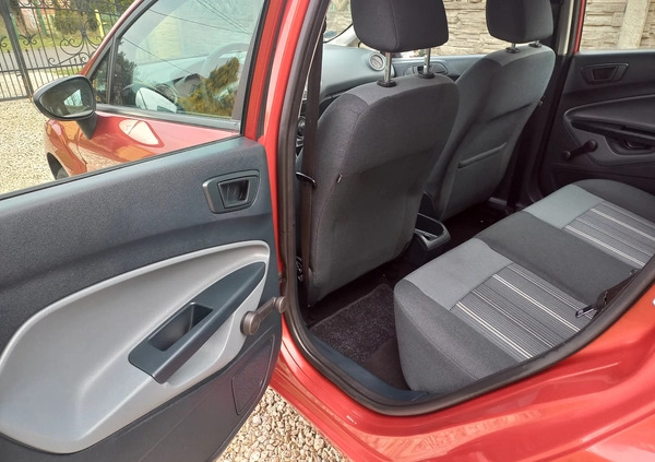 Ford Fiesta cena 21900 przebieg: 116000, rok produkcji 2009 z Staszów małe 67